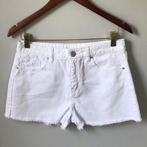 High Wasted White Shorts 27